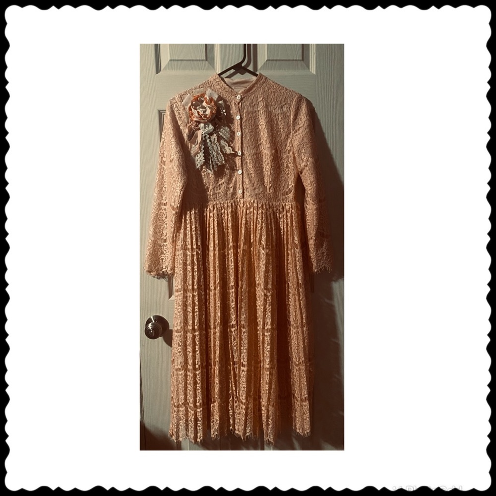 Dainty Jewell’s dress